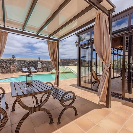 Luxury Canarian Villa With Large Pool In Costa Teguise Ngoại thất bức ảnh